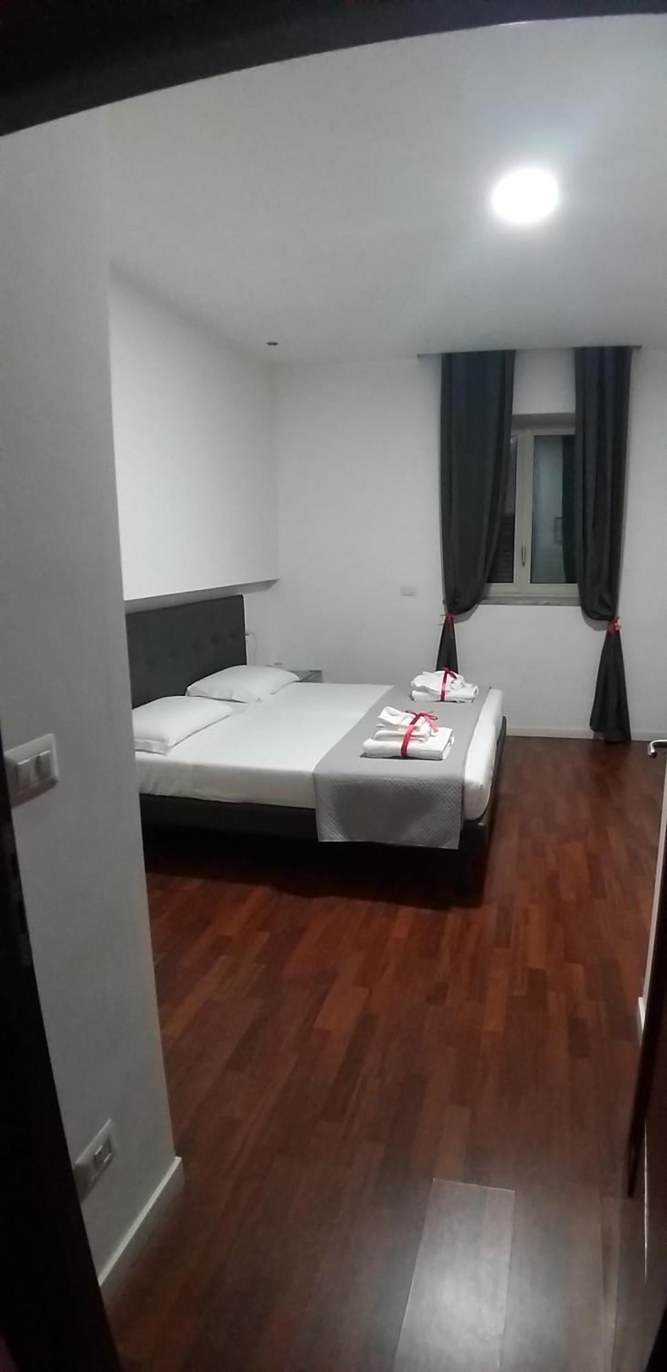 Suite Duomo Napels Buitenkant foto
